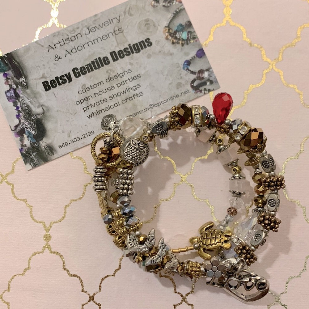 ❤️Betsy Gentile Designs Wrap Charm Bracelet